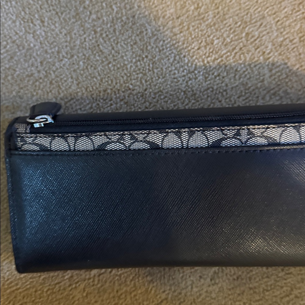 Coach Black Leather Women's Wallet - Picture 2 of 6